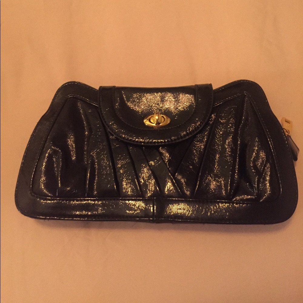 UE Black clutch purse