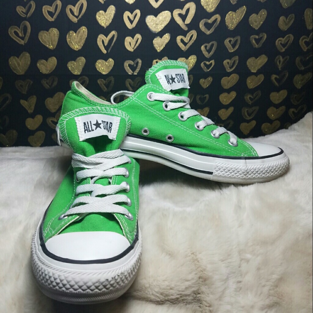 All Star Converse bright green sz W8 M6