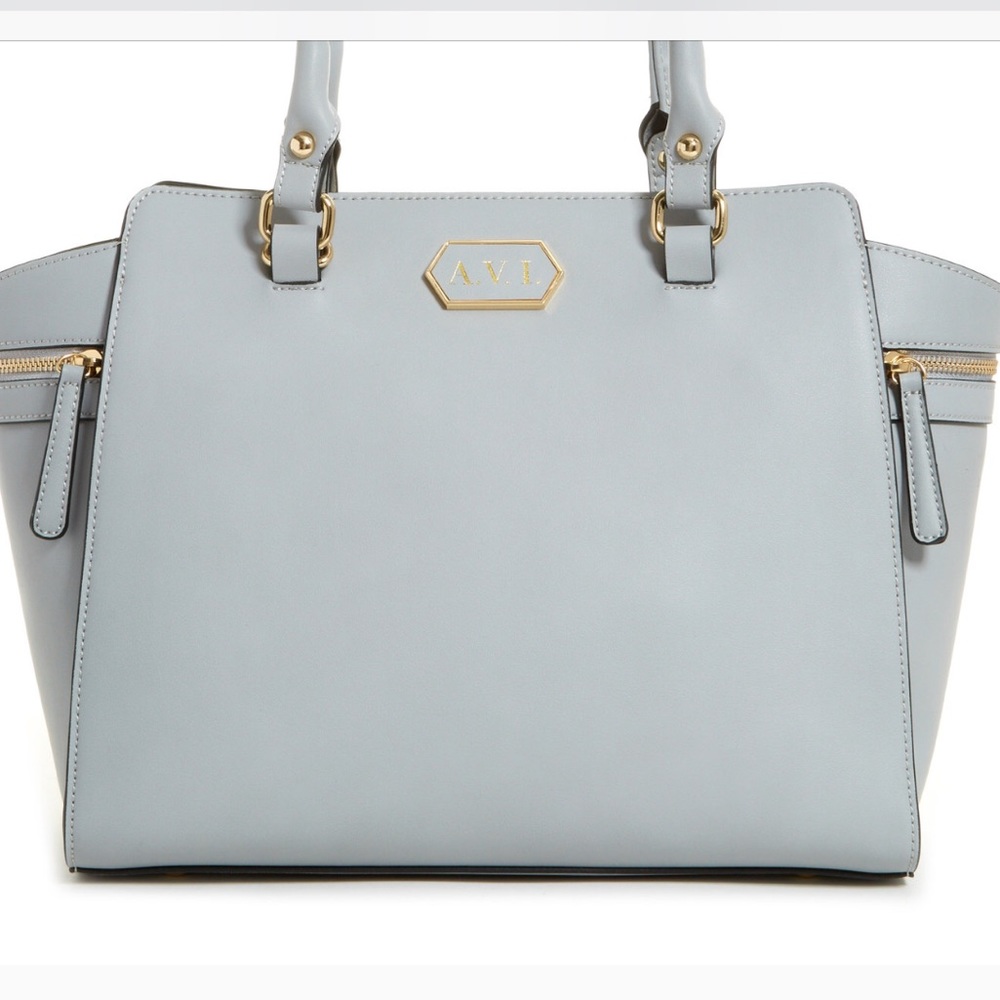 AVI purse