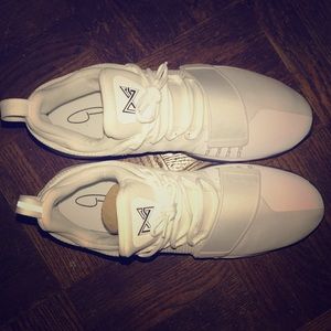 Paul George Nike Sneaker (PG1)