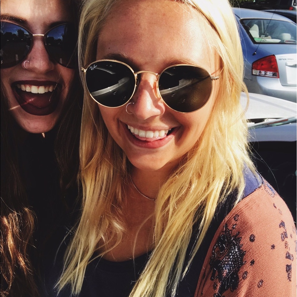 Meet your Posher, Christiane