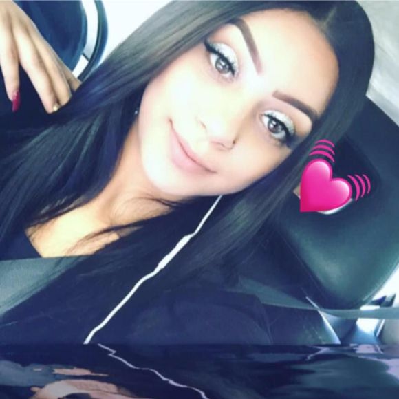 Meet your Posher, Serina - Picture 1 of 1