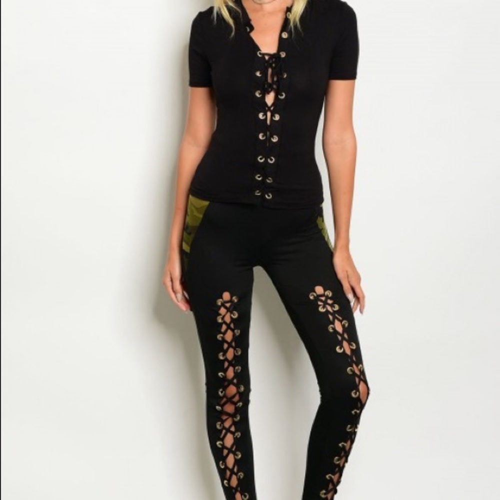 FINAL PRICE LAST ONE! Black fitted lace up legging - Picture 2 of 3