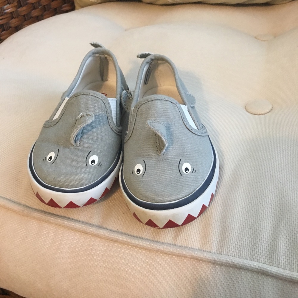 Gymboree shark shoes