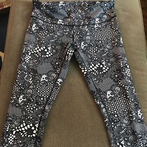 Lululemon cropped leggings