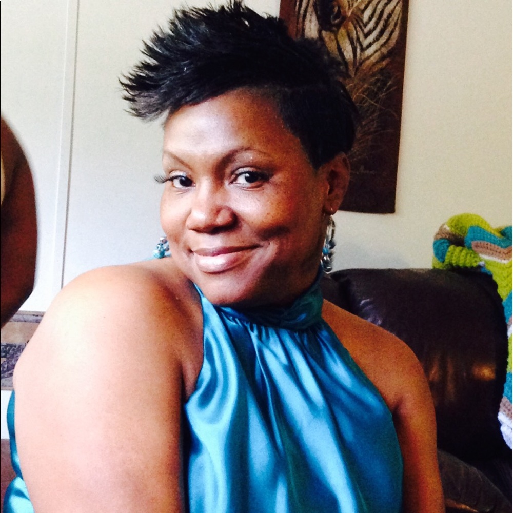 Meet your Posher, Katina
