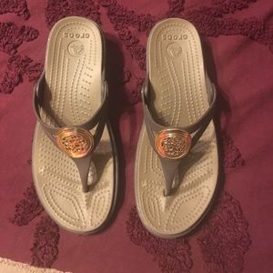 Crocs flip flops size 6