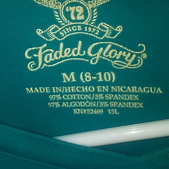 I am sell a shirt. - Picture 3 of 3