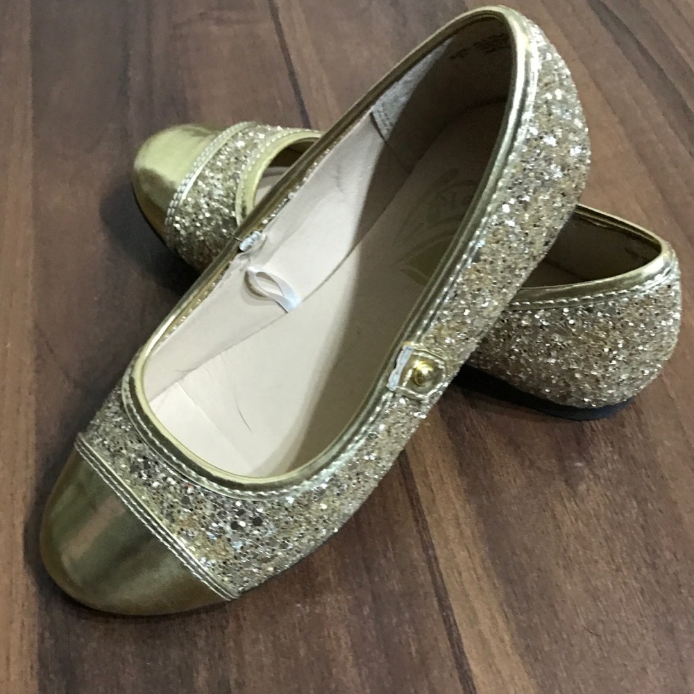 Children's Place gold sparkle flats
