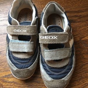 Geox sneakers/ shoes
