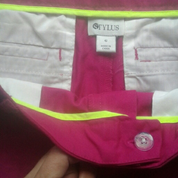 Pink shorts - Picture 2 of 3