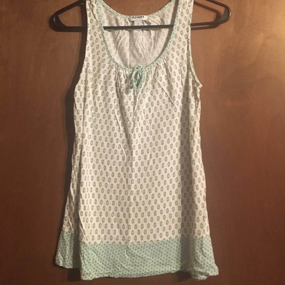 Small Old Navy tank