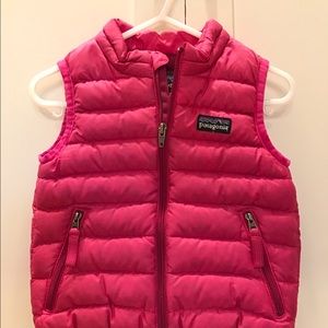 Girls Patagonia vest pink size 12 months