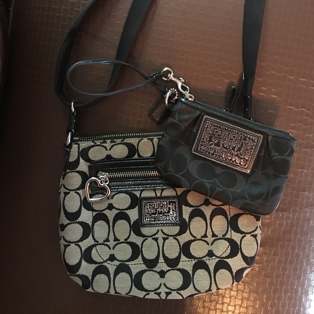 Coach crossed set