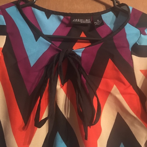 Small chevron top - Picture 2 of 3