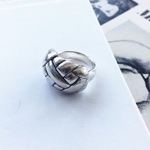 Vintage sterling silver dome basket weave ring