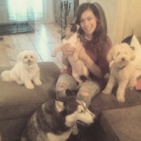 VVV | ALI & KO - Picture 3 of 6