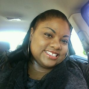 Meet your Posher, Phyllis