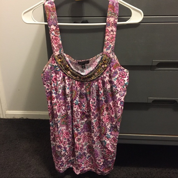 🔴 Express Tank Top EUC! - Picture 2 of 5