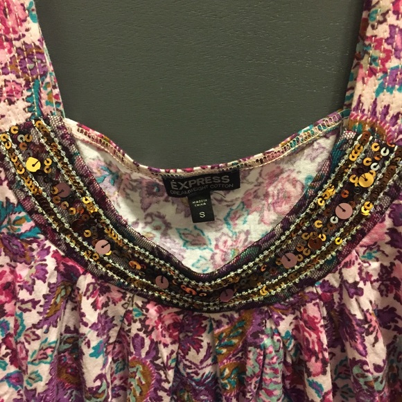 🔴 Express Tank Top EUC! - Picture 3 of 5