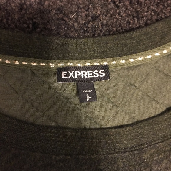 🔴 Casual Cute Olive Green Sweatshirt GUC - Picture 4 of 5