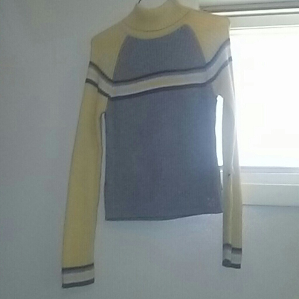 I am selling a sweater