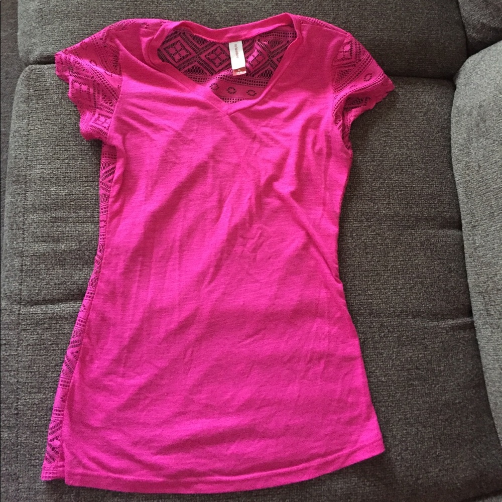 Short sleeve top
