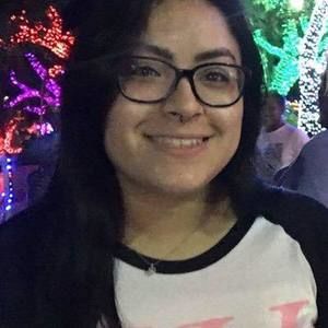 Meet your Posher, Clarissa