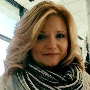 Meet your Posher, Deborah