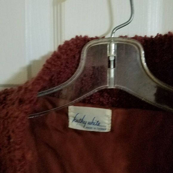 Coat - Picture 3 of 3