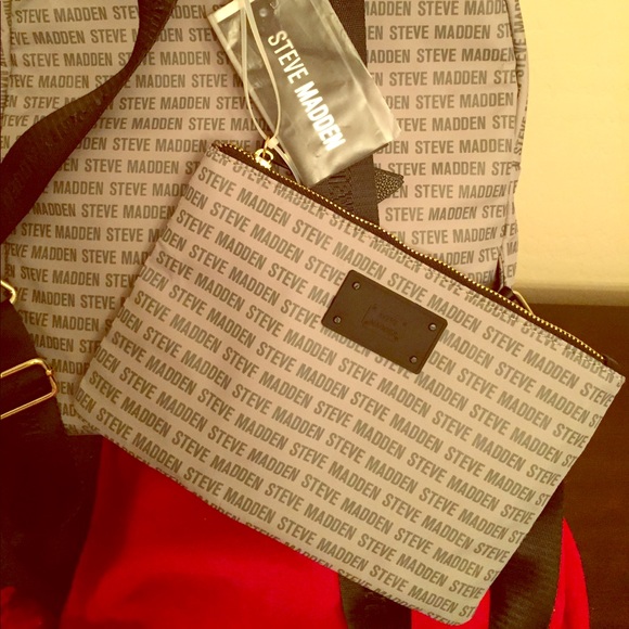 🎉HP🎉 Steve Madden Logo Backpack with Bonus - Picture 6 of 8
