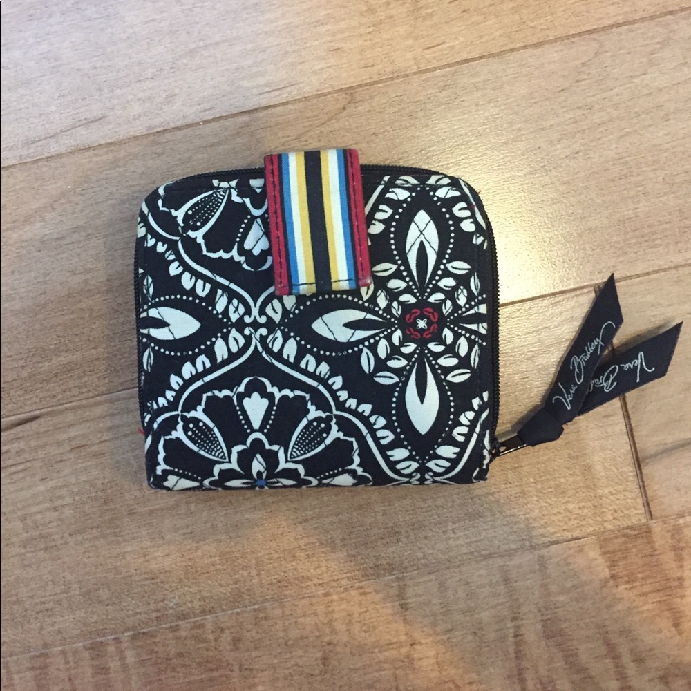 VERA BRADLEY wallet!!