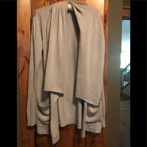 Lovestitch Cardigan size M