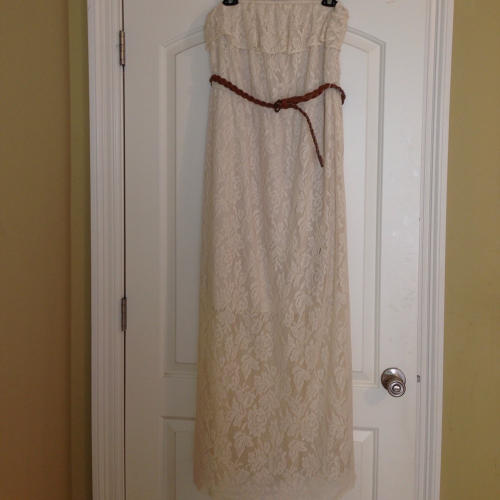 New Strapless Mini Dress with lace overlay 2x