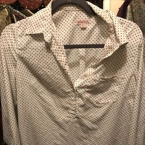 Super cute work or interview shirt