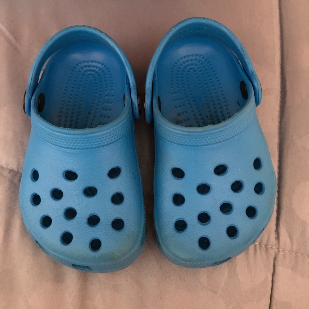 Boys crocs