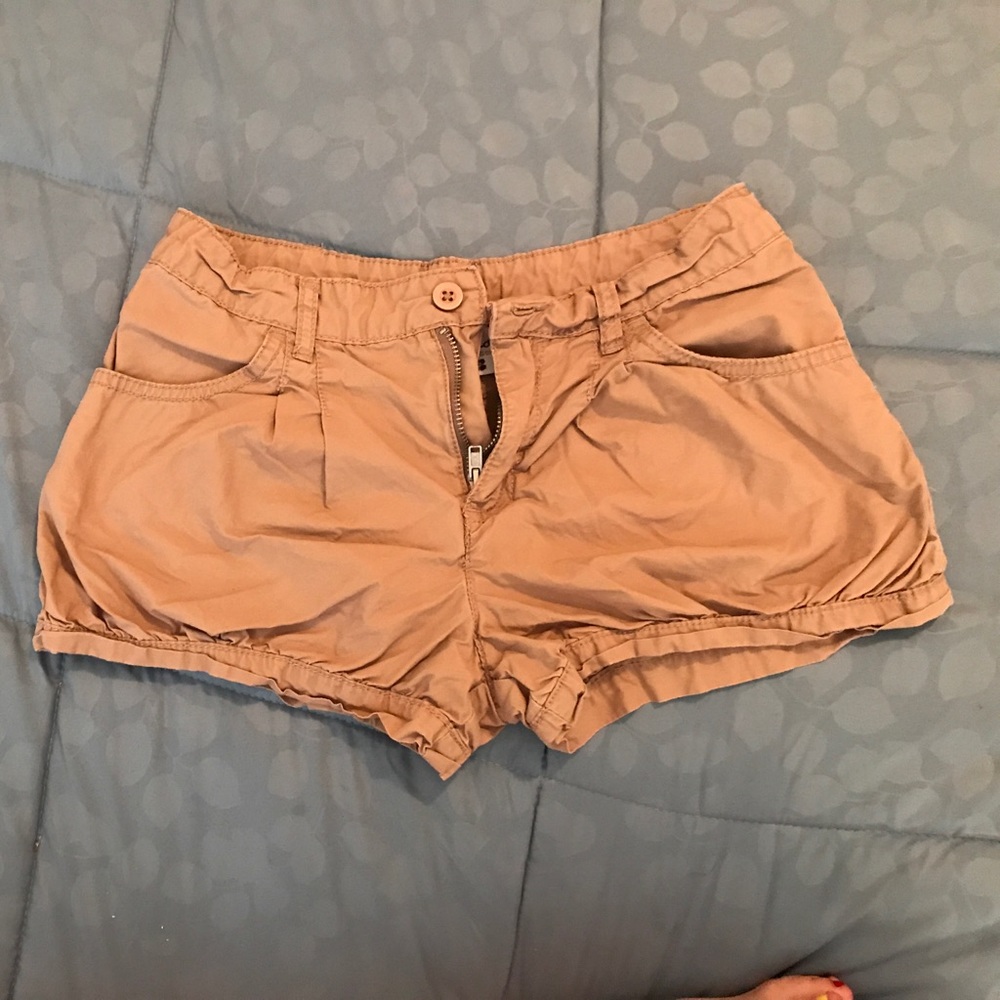 Girls khaki shorts