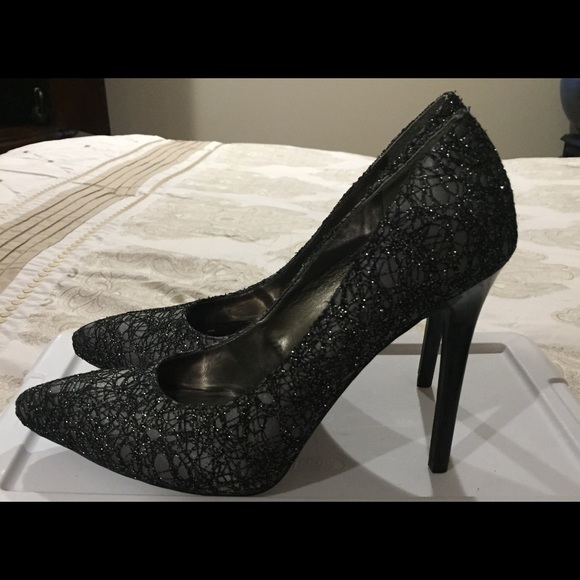 Carlos Santana Black heels - Picture 2 of 3