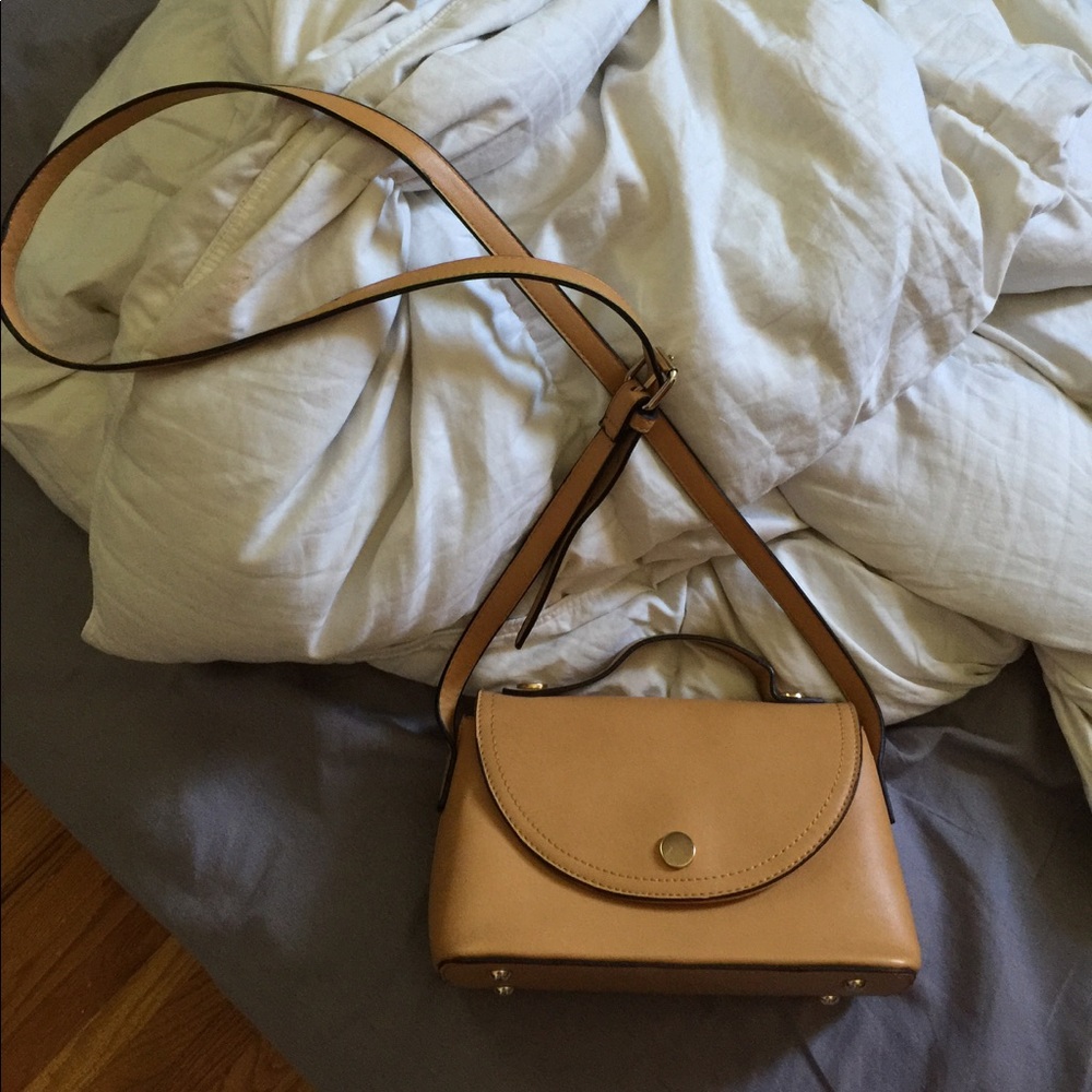 Crossbody purse