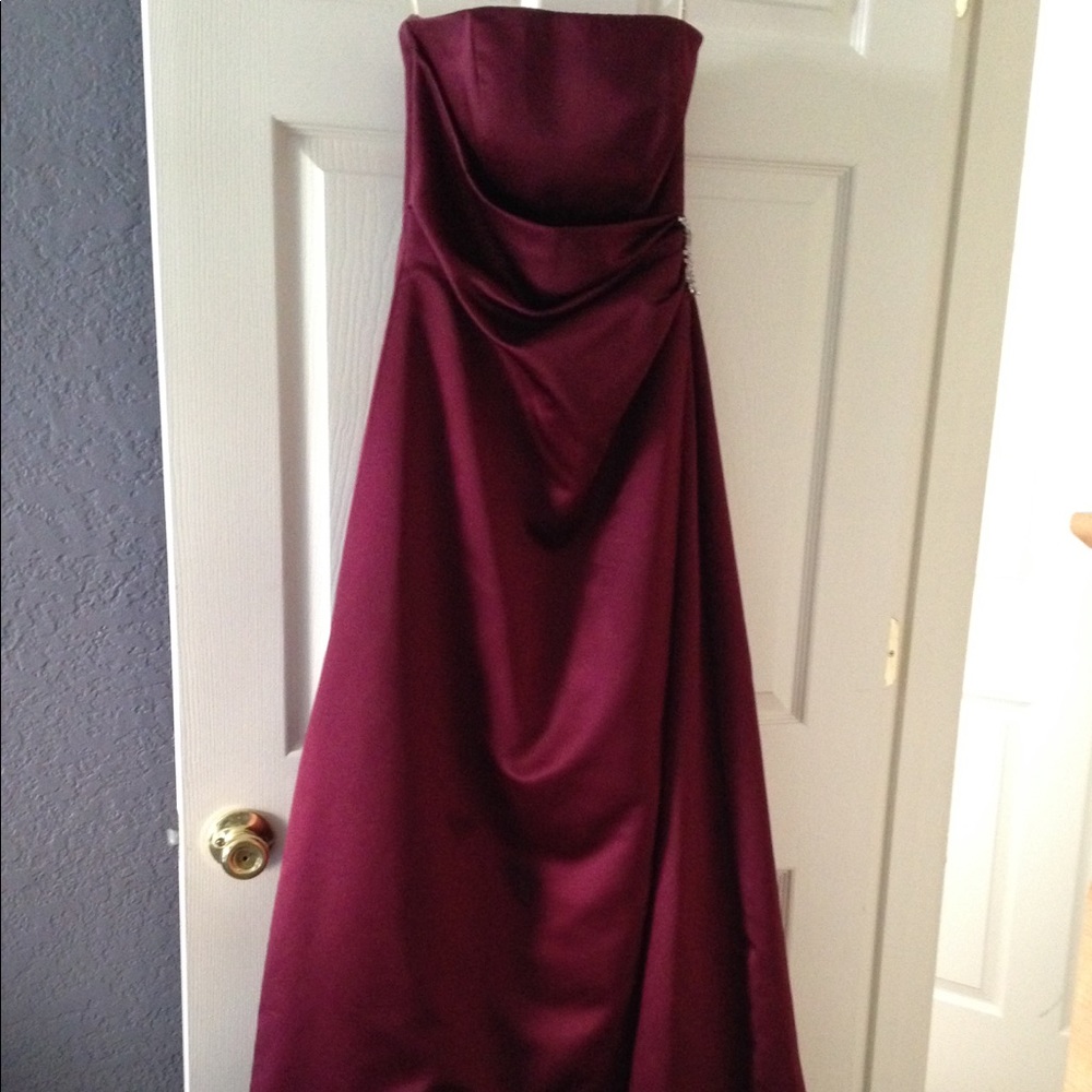 Davids bridal cranberry bridesmaid stress