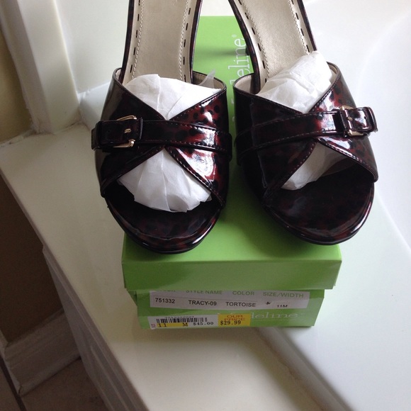 Size 11 Black & Brown heels - Picture 1 of 3