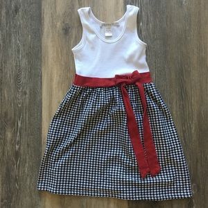 Classic houndstooth outfit!