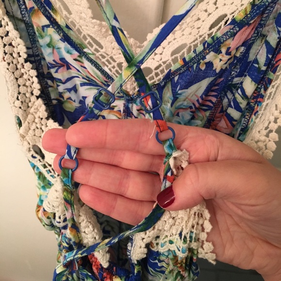 Lush Romper - Tropical print - Picture 5 of 6