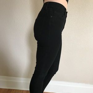 Black skinny jeans