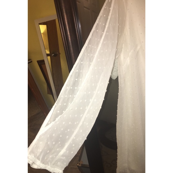 Peppermint L Swiss dot split sleeve shift dress 😍 - Picture 8 of 9