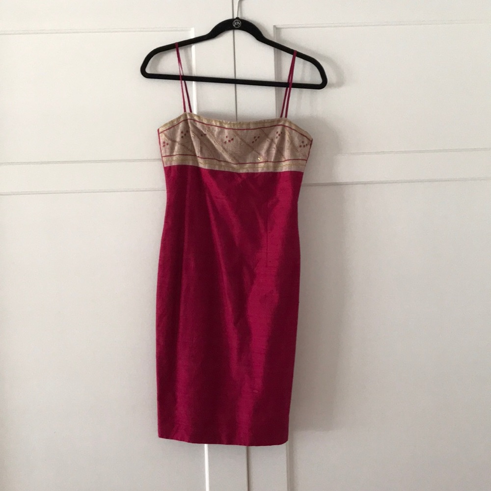 Cocktail dress with embroidery