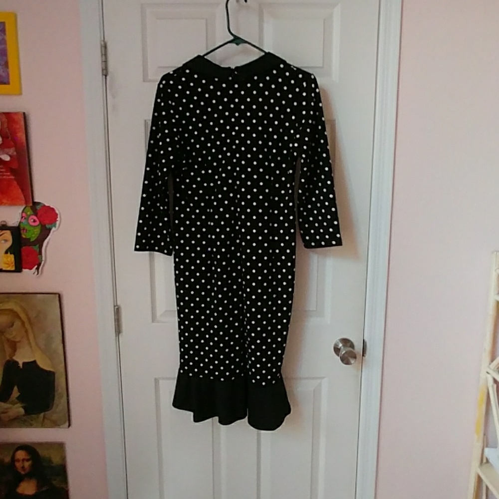 Dress - Picture 2 of 3