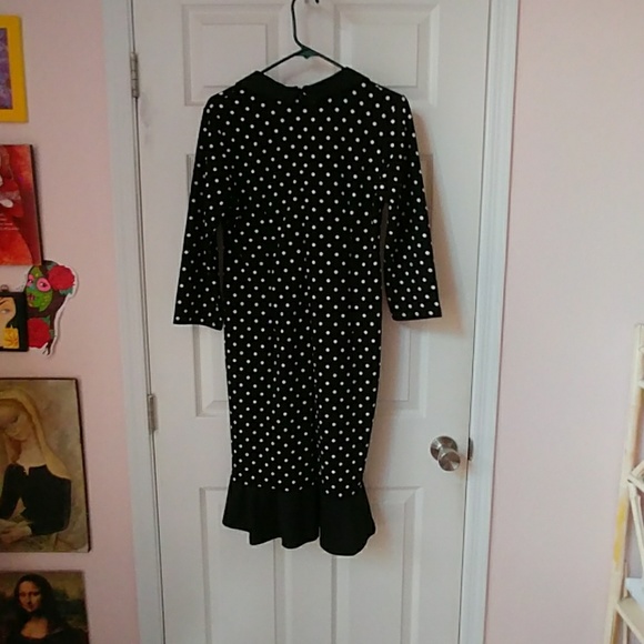 Dress - Picture 2 of 3