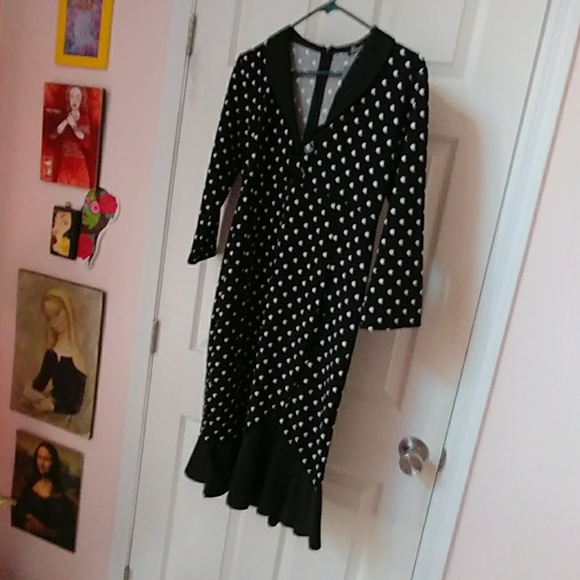 Dress - Picture 3 of 3