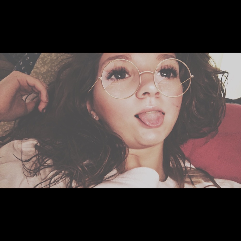 Meet your Posher, Liyah